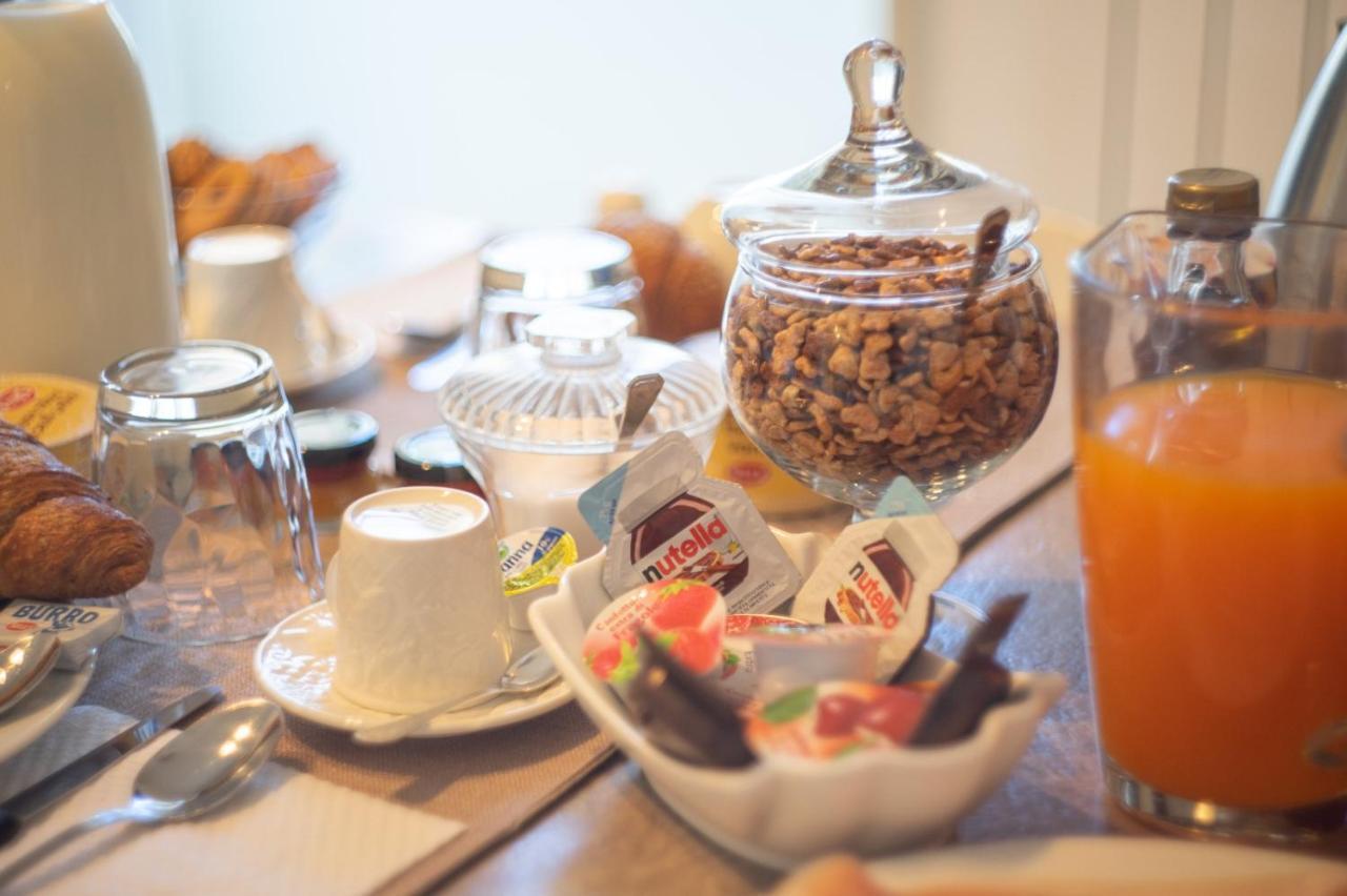 A Casa Da Mami Bed & Breakfast ปิอาโนดิซอร์เรนโต ภายนอก รูปภาพ