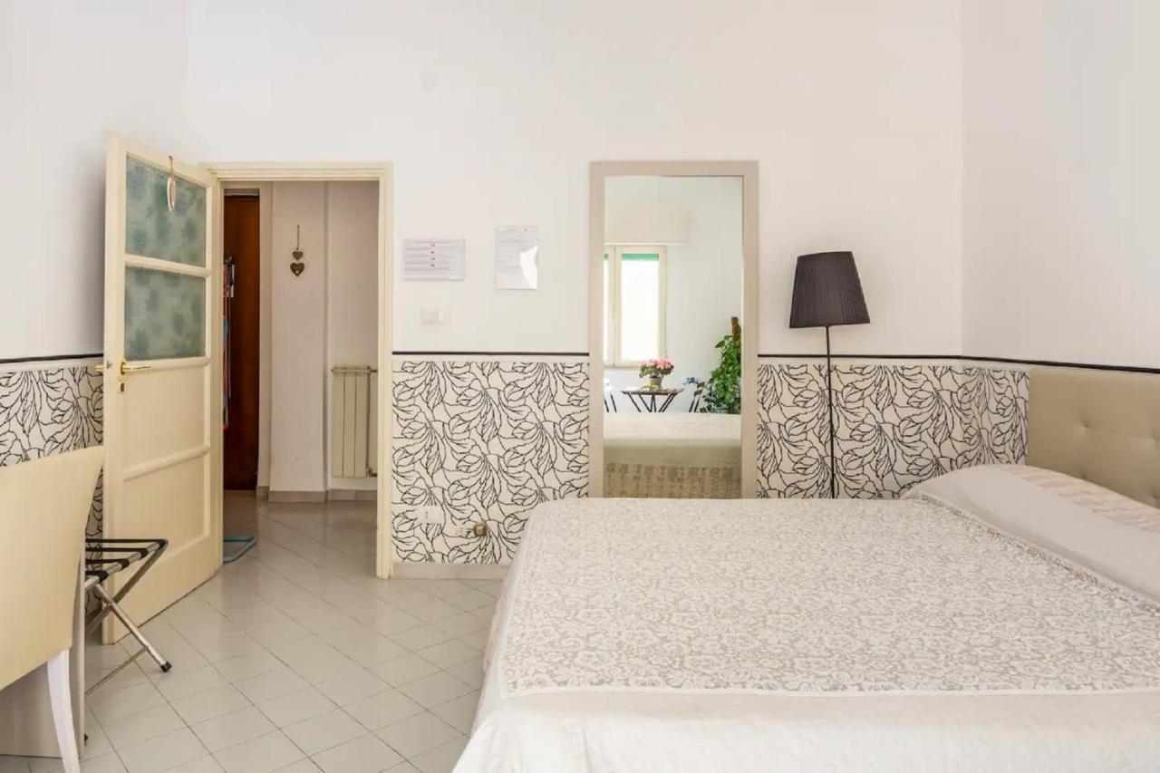 A Casa Da Mami Bed & Breakfast ปิอาโนดิซอร์เรนโต ภายนอก รูปภาพ